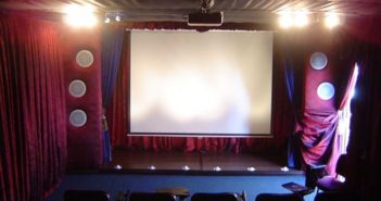 1 200 cinémas de proximité : l’expérience du ReaGilè Mini-Cinema Project en Afrique du Sud